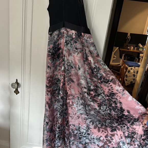 Multicolored Embellished Maxi Skirt Cocktail - Picture 4 of 4